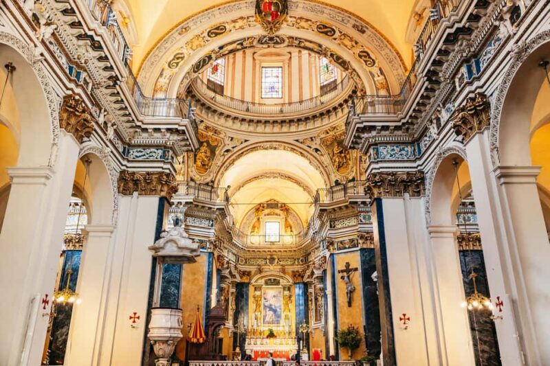 Nice: Old Town & Castle Hill Informative Guided Walking Tour - The Bustling Flower Market at Cours Saleya