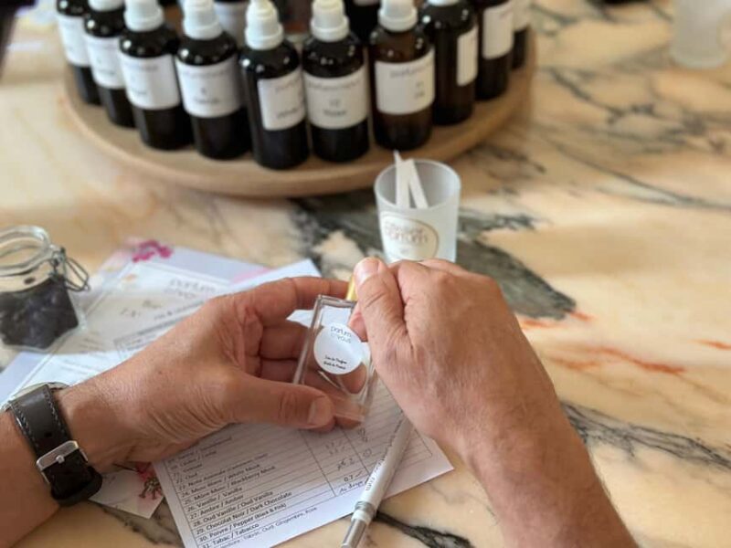 Nice: Perfume Creation Workshop - Comparing Similar Experiences