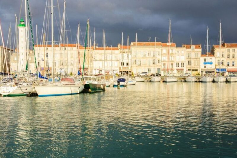 Nice: Private custom tour with a local guide - Accessibility and Group Size