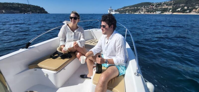 Nice: Visite privé en Bike & Boat 3h Villefranche-Cap ferrat - Discovering Villefranche-sur-Mer and Saint-Jean-Cap-Ferrat from the Water