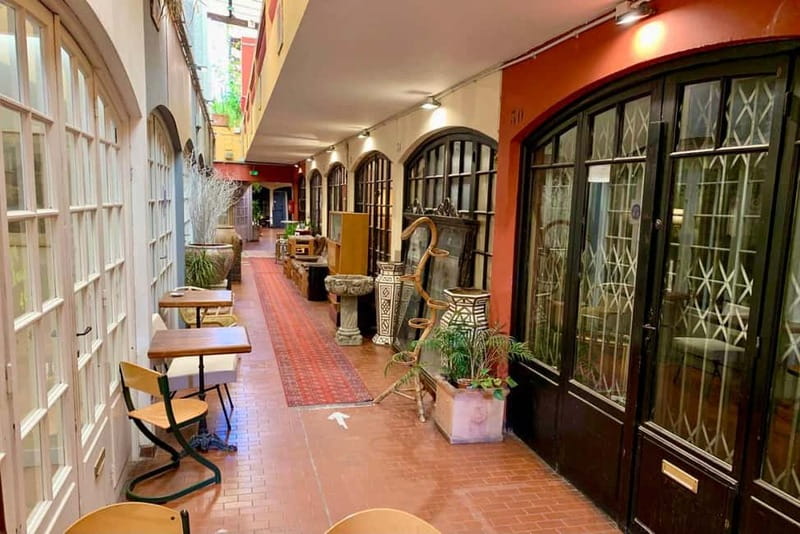 Nice: Walking Tour of Port Lympia & Antiques District - Inside a Hidden Baroque Chapel