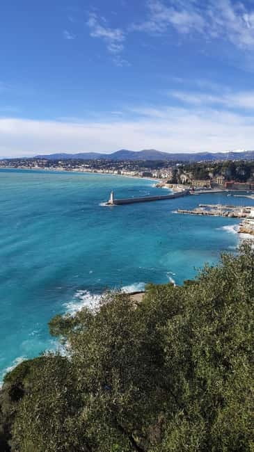 Nice: Walking Tour of Port Lympia & Antiques District - Crossing the Port by Traditional Fishermans Boat