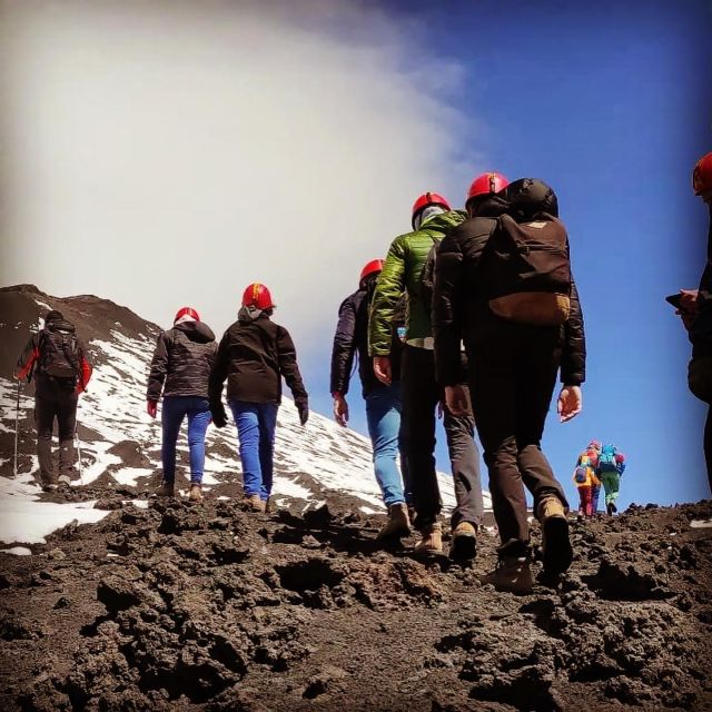 Nicolosi: Excursion Etna Craters at 3000 mt. - Educational Highlights from the Guides