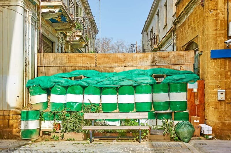 Nicosia: Express Walk with a Local in 60 minutes - Exploring Nicosias Venetian Walls