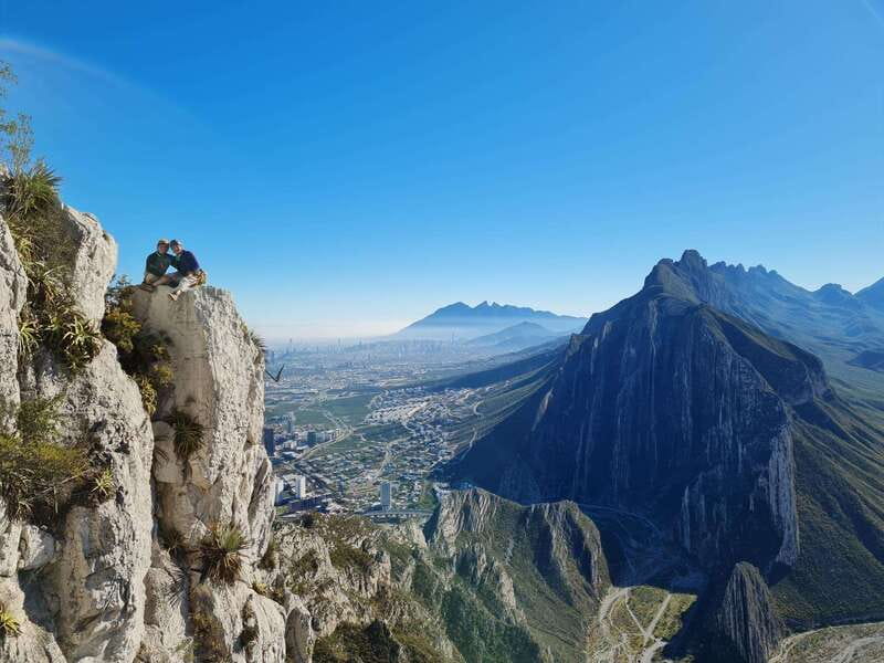 Nido de Aguiluchos: Hiking, rappel and breathtaking photos - Safety Gear and Professional Guides