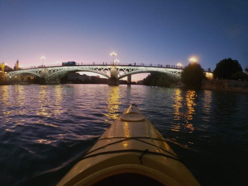 Night Kayak: Historic Seville, Triana and La Cartuja - The Guides and Their Role in Crafting the Experience