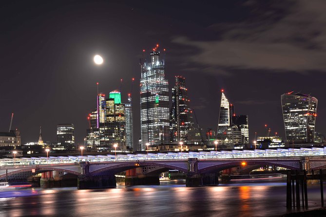 Night Photography Tour in London - The Learning Tools: E-Guidebook and Post-Tour Tips