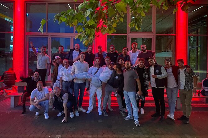 Night PubCrawl Tour in München - Shots and Party! - The Starting Point at Karlsplatz and Welcome Shots