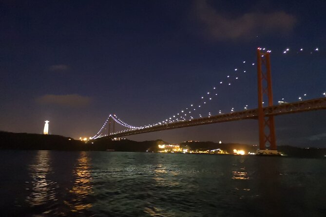 Night Sailing - MOONLIGHT Boat Tour -Exclusive Lisbon City Lights - Key Points