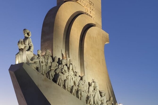 Night Sailing - MOONLIGHT Boat Tour -Exclusive Lisbon City Lights - Suitable for Special Occasions and Celebrations