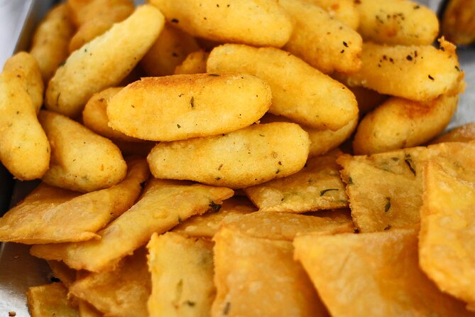 Night Street Food Tour of Palermo with a Local -For real foodies! - Drinks and Desserts: Seasonal and Generous