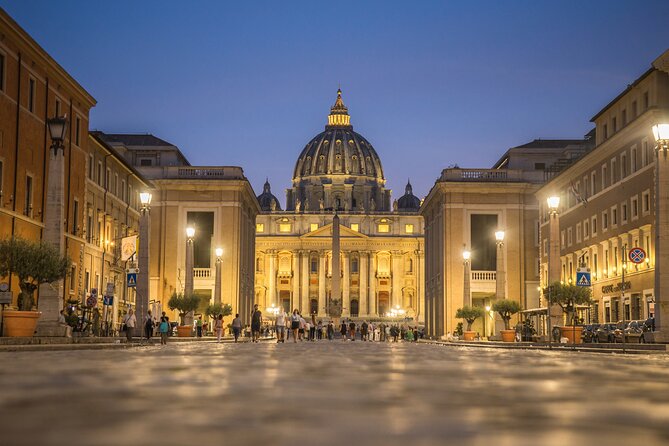Night Tour of Rome with Local Pizza Dinner and Gelato Experience - Indulge in the Best Local Gelato