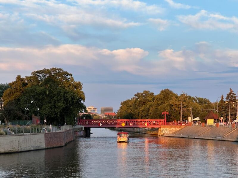Night tour through Wroclaw - Starting at the Pillory in Wroclaw’s Old Town