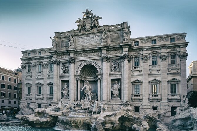 Night walk to discover all of Rome with a friend in total safety - Visiting the Trevi Fountain and Its Nighttime Magic