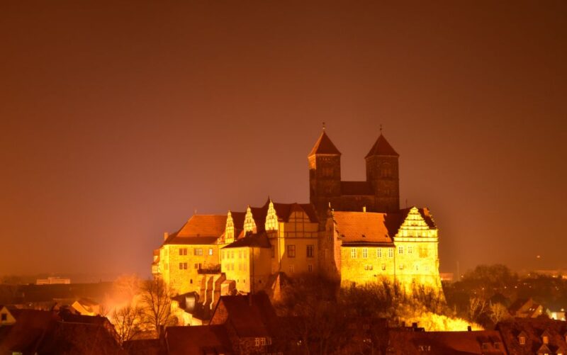 Night Watchman Tour through Quedlinburg - A Suitable Choice for History Enthusiasts and Nighttime Explorers