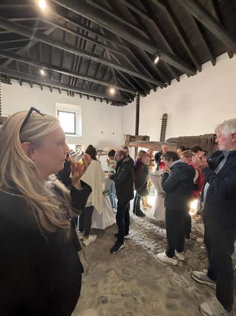 Nigüelas: Extra Virgin Olive Oil Experience & Tour - Discovering Nigüelas: A Charming Andalusian Town