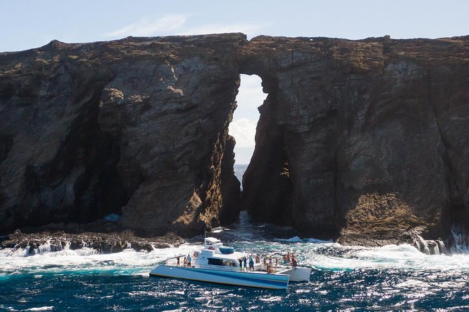Ni'ihau and Na Pali Coast Snorkel Boat Tour - Visiting Lehua Crater and the Marine Sanctuary