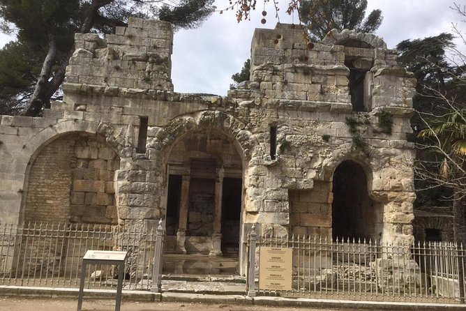 Nimes, Uzes & Pont du Gard Small Group Half-Day Tour from Avignon - The Experience According to Reviews