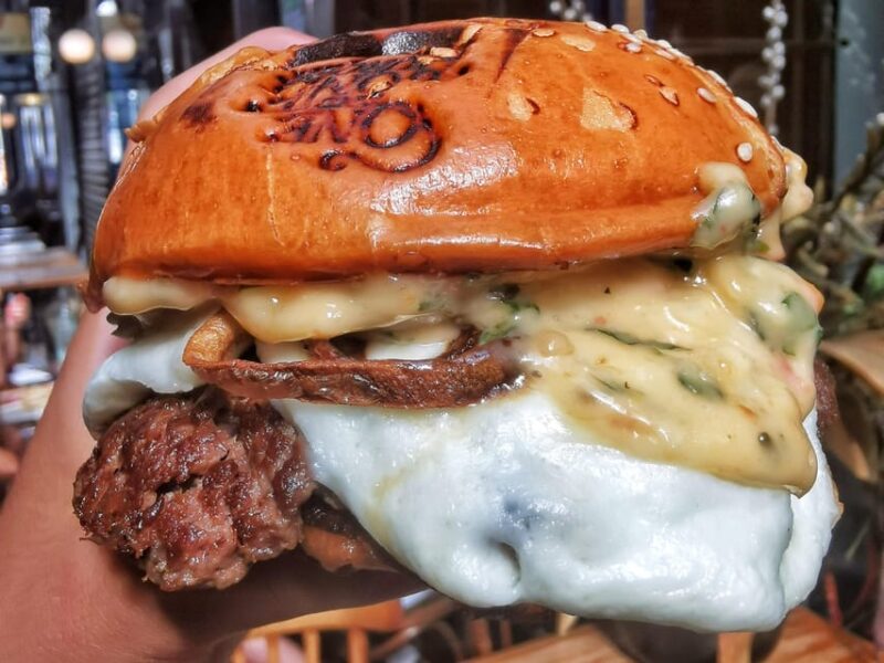 No Diet Club - A selection of the best burgers in Paris ! - The Guides: Knowledgeable and Friendly