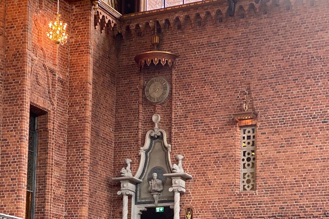 Nobel Grandeur at Stadshuset: Private Tour of Stockholm City Hall - Practical Details: Meeting Point, Accessibility, and Booking