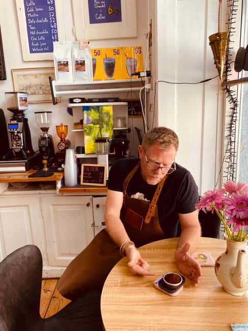 Nomad & Bean Cafe: Espresso-Making Class with Breakfast - Discover the Art of Espresso with a Certified Barista at Nomad & Bean Cafe