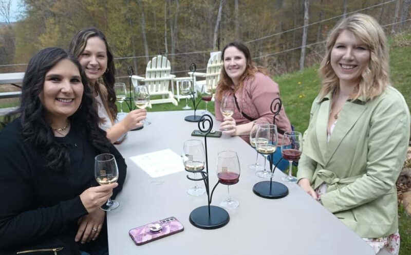 NON BUS BRYS Estates FROSE' Traverse Old Mission Wine Tour - Logistics, Pickup, and Group Size