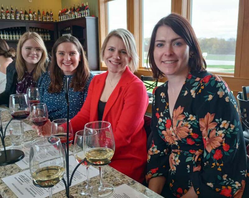 NON BUS BRYS Estates FROSE' Traverse Old Mission Wine Tour - Why Choose This Tour Over Others?