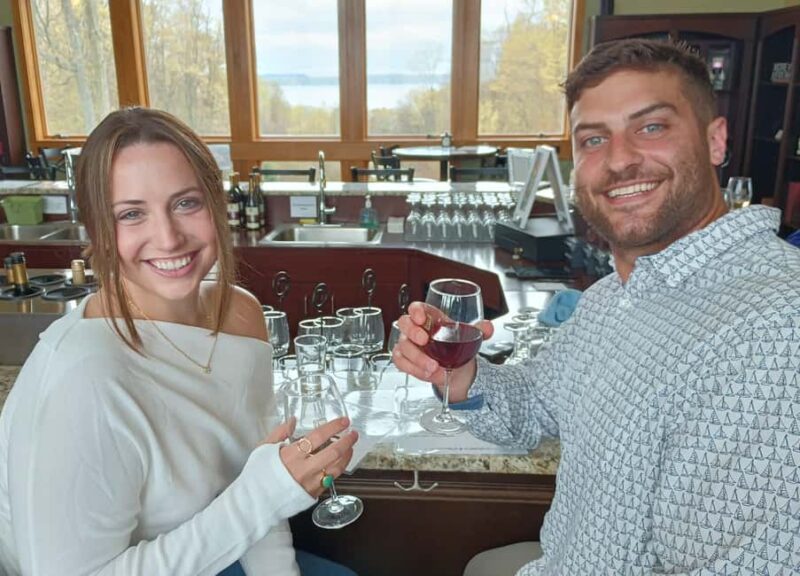 NON BUS BRYS Estates FROSE' Traverse Old Mission Wine Tour - Traverse Old Mission’s FROSE and Wine Tour in a Nutshell