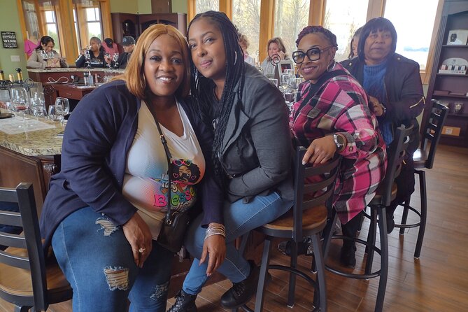 NON BUS Champagne Wine Tour in Traverse City Shared Experience - What Sets This Tour Apart from Others in Traverse City