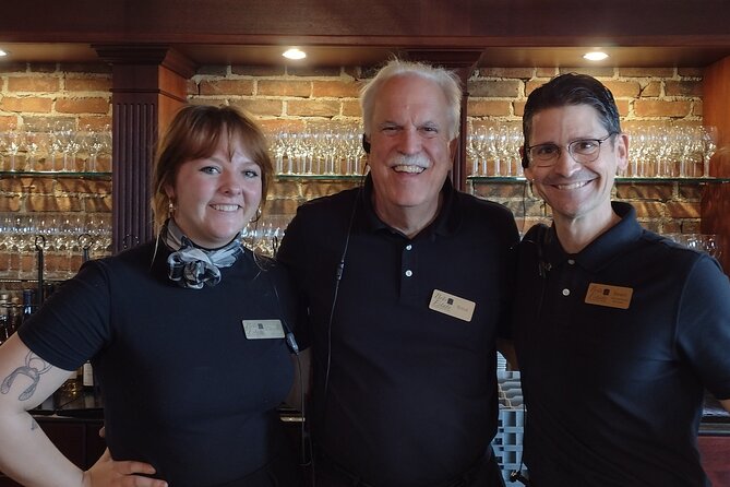 NON BUS Champagne Wine Tour in Traverse City Shared Experience - Who Should Consider This Tour?