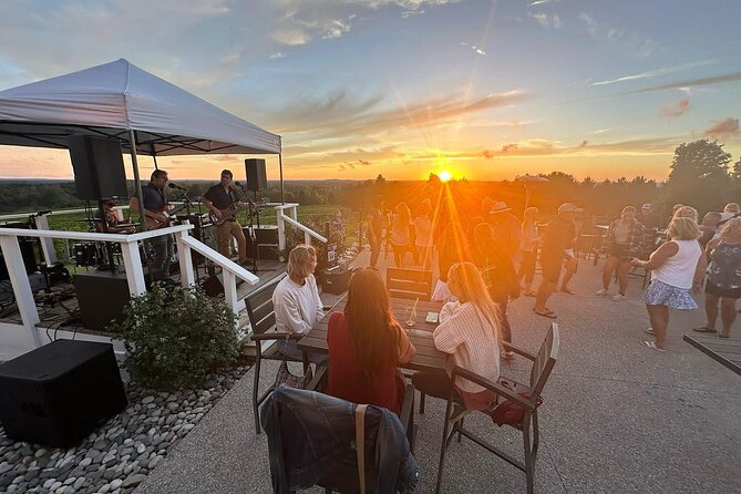 Non Bus Traverse City Leelanau Peninsula Sunset Wine Tour - Rove Winery at Gallagher Estate: A High-Point Experience
