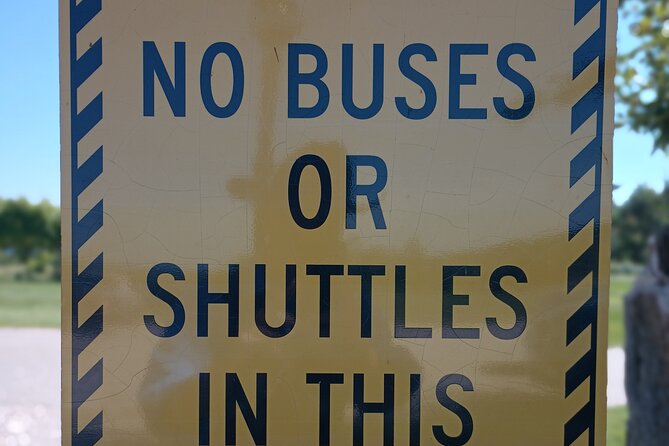 Non Bus Traverse City Leelanau Peninsula Sunset Wine Tour - The Role of Expert Guides and VIP Treatment