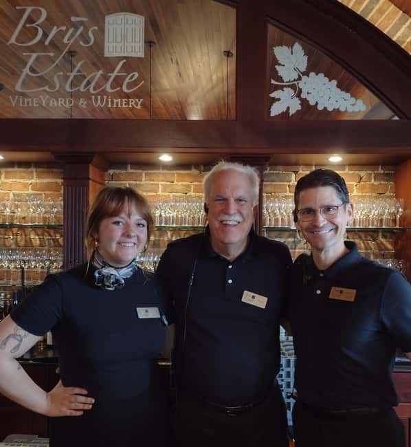 NON BUS VIP Cadillac Escalade Old Mission Traverse Wine Tour - The Flexibility of the Tour Schedule