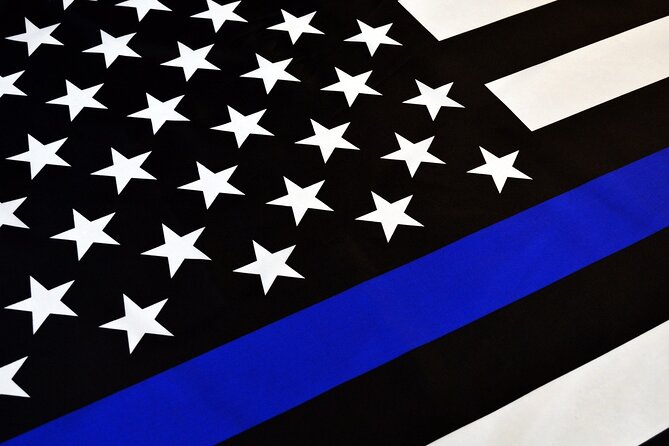 NON BUS VIP Cadillac Escalade Traverse City Old Mission Wine Tour - Expert Guides and Personalized Service