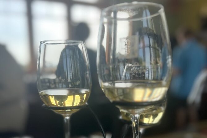 NON BUS VIP GMC Yukon Traverse Old Mission Peninsula Wine Tour - What Sets This Tour Apart: Luxury, Flexibility, and Expertise