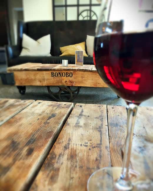 NON BUS VIP Red Wine Lovers Old Mission Traverse Wine Tour - The Experience of a Private or Small Group Tour