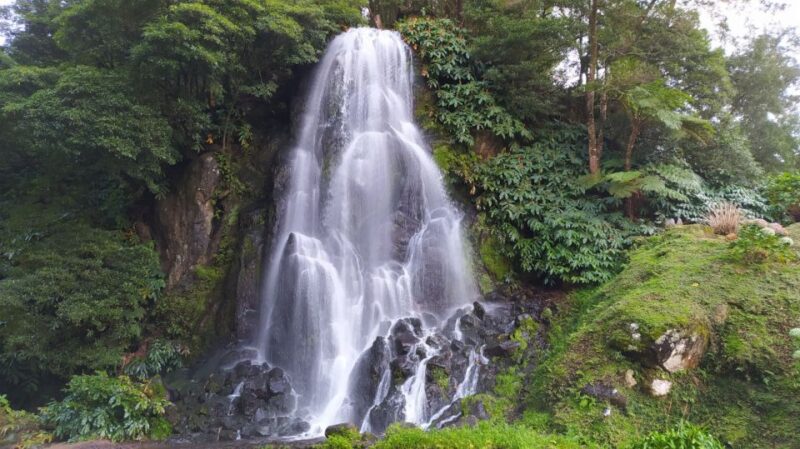 Nordeste Private Tour (2 people) - Scenic Stop at Miradouro Santa Iria