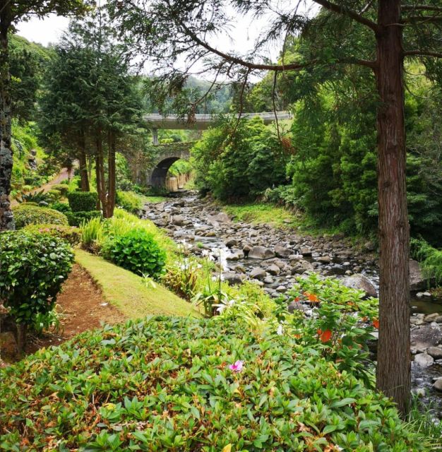 Nordeste: Waterfall, Hot Spring and Viewpoints Full-Day Tour - Visiting the Islet of Mosteiros