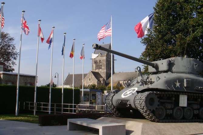 Normandy American D-Day Experience (From Bayeux Station) - Guides and Personalities: Expert Storytellers
