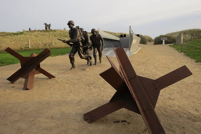 Normandy D-Day Beaches All-American Private Day Tour from Paris - Starting with Ease: Hotel Pickup and Round-Trip Transportation