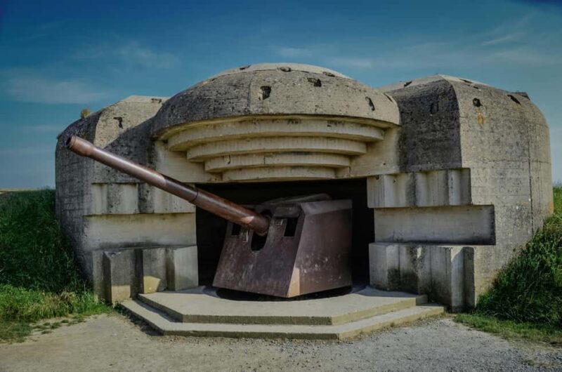 Normandy D-Day Beaches: Small Group Tour from Paris - Omaha Beach: Walking Through Heroism