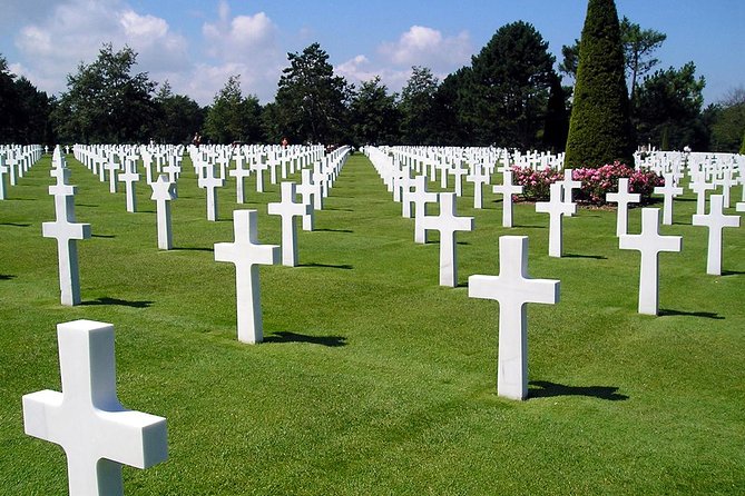 Normandy D-Day Landing Beaches Guided Tour from Paris by minivan - The American Cemetery at Colleville-sur-Mer