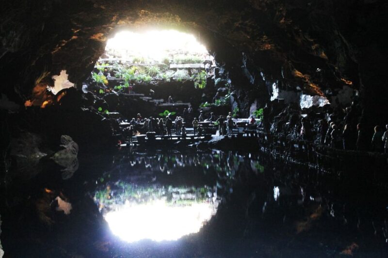 North Lanzarote: Cave, Jameos del Agua, and Viewpoint - Exploring Lanzarote’s Volcanic Caves: Cueva de los Verdes