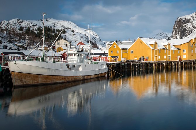 North Lofoten Top Highlights Photo Tour (Haukland) - Gimsoy Kirke: Charming Coastal Church