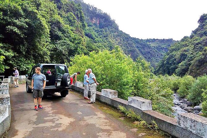 North Tour & Wine Tasting - 4x4 (Small Groups) - The Guide’s Approach and Tour Logistics