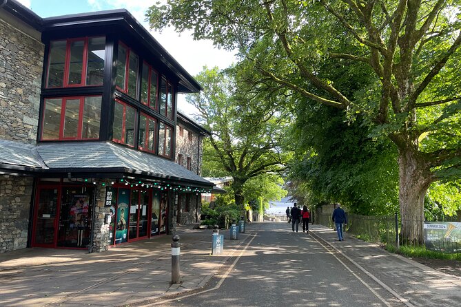 Northern Lake District: Self Guided Walking Tour of Keswick - Scenic Views from Friars Crag and Derwent Water Jetties