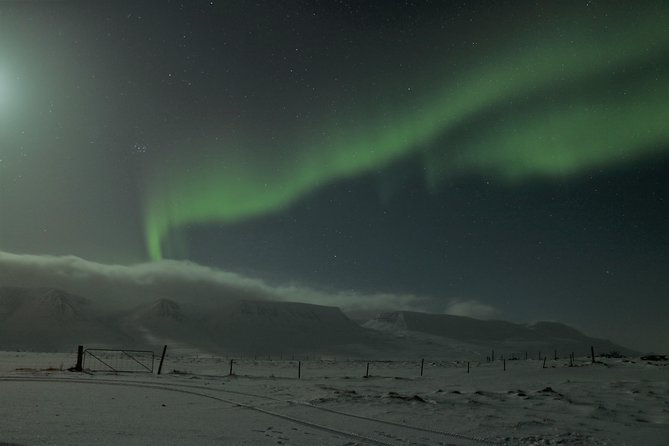 Northern Lights 4x4 Jeep/van Tour from Akureyri - Comparing to Other Iceland Aurora Tours