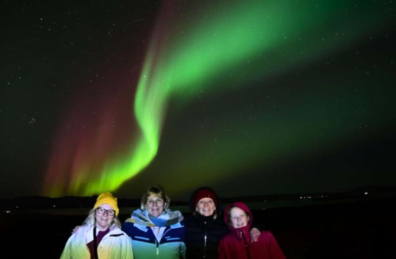 Northern Lights: 4x4 Off-Road Adventure with Treats & Photos - The Experience of Photos and Souvenirs