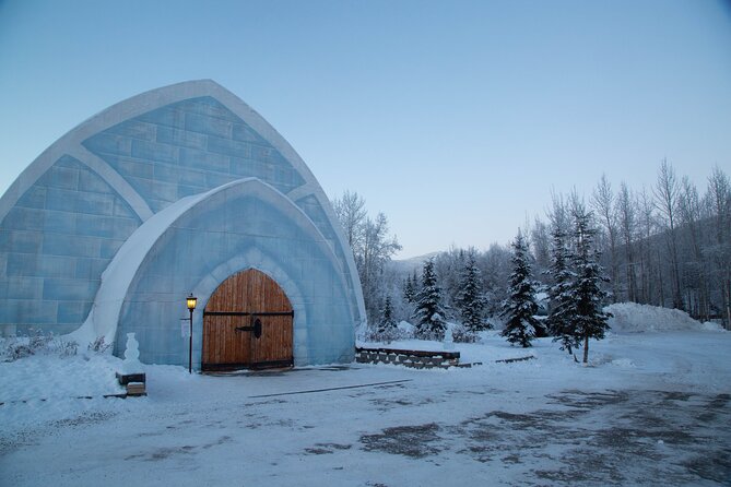 Northern Lights and Chena Hot Springs Night Tour from Fairbanks - Soaking in the Mineral Hot Springs at Chena
