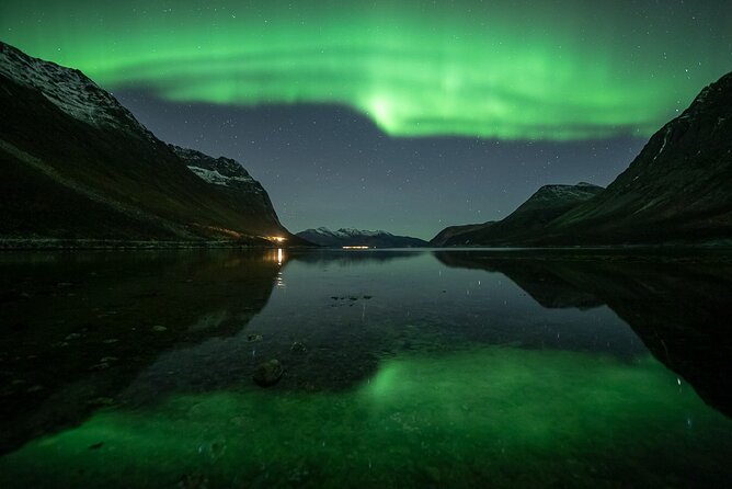 Northern Lights Expedition with Arctic Photo Guide max 6 guests - Guides, Personalization, and Local Knowledge